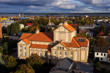 Novērtē Liepājas teātra 108. sezonas jauniestudējumus