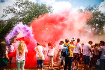"LMT Summer Sound" festivālu klātienē apmeklējuši un tiešraidē vērojuši vairāki desmiti tūkstoši cilvēku