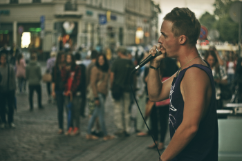 "Dzirnas", "The Coco’nuts", "Samba de Riga" un citi ieskandinās "Ielu Mūzikas dienu"